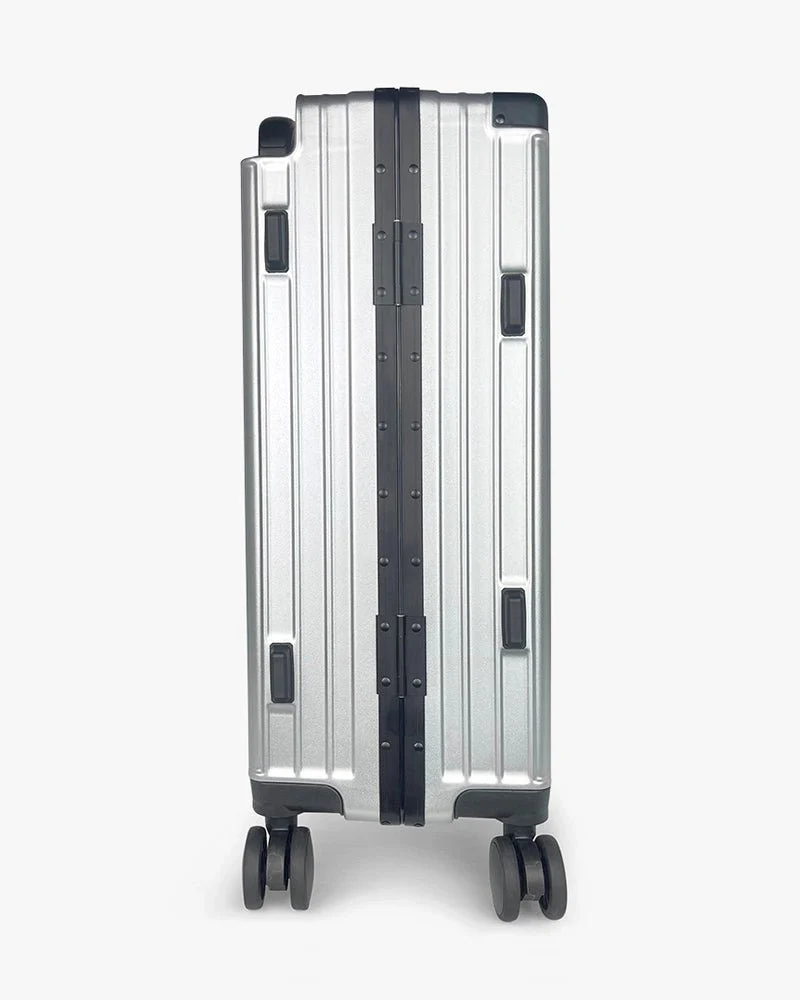 Silver Hardcase Luggage | 24 inch Wide Handle & Logo - Image 5